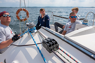 Zamyślone miny pilnych kursantów